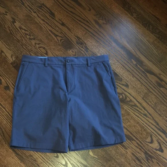 Vineyard Vines On the Go 9” shorts